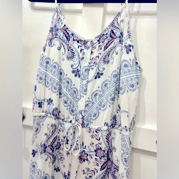 🌶️ Knox Rose spaghetti strap handkerchief hem dress. - Picture 4 of 4